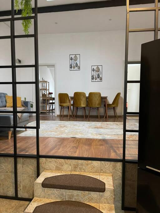 Apartament La Casa Timișoara Zewnętrze zdjęcie